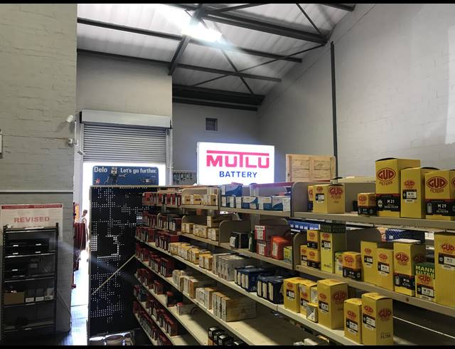 302M² WAREHOUSE TO LET IN STIKLAND INDUSTRIAL